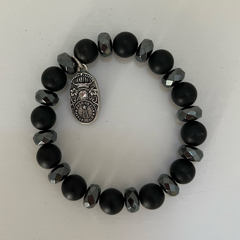 ✨NWOT✨ French Kande Stretch Bracelet with Sterling Silver Cuvee Medallion